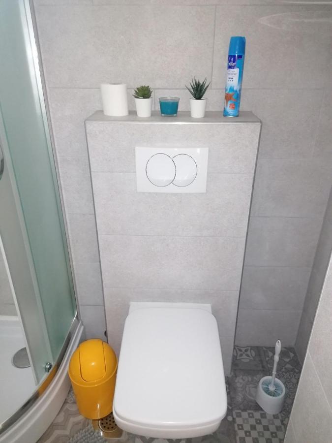 Two-Bedroom Apartment With Sea View,Big Terrase And Garden Stari Grad  Eksteriør bilde